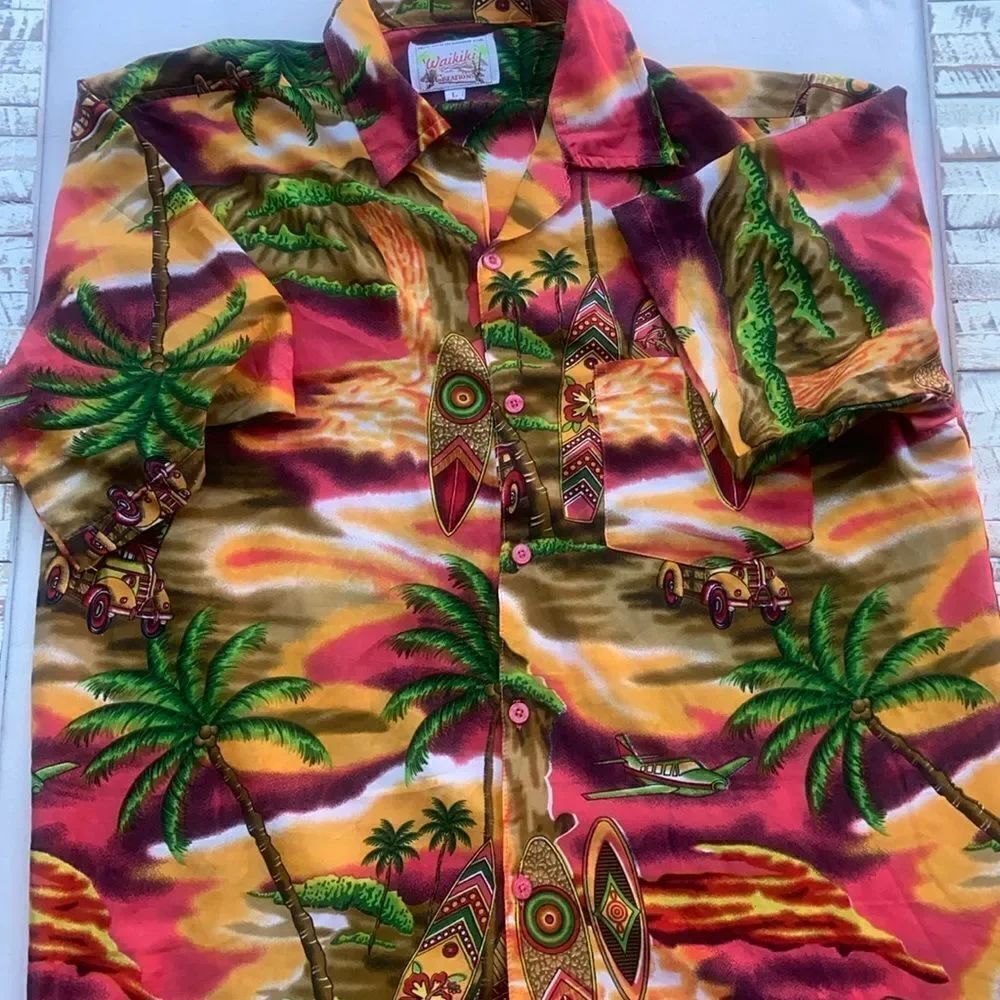 Vintage Men’s Waikiki Hawaiian Sunset shirt Men’s Large